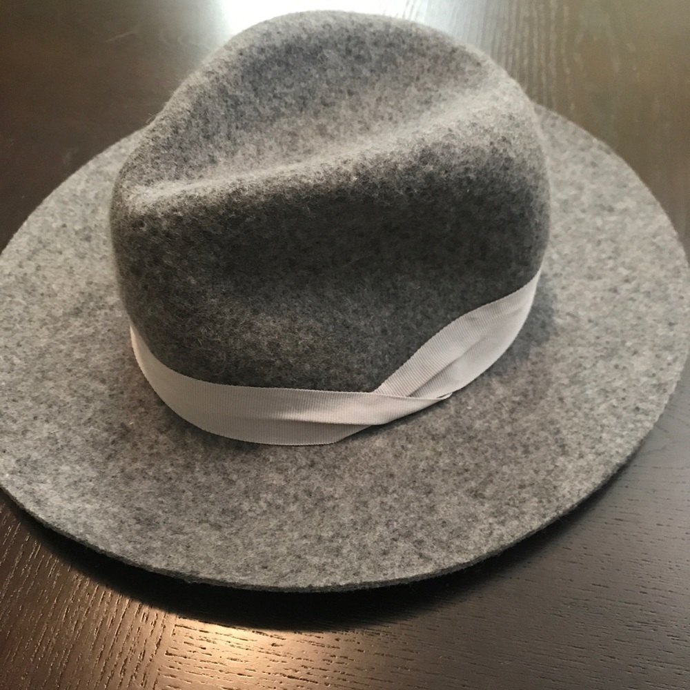 Express gray hat